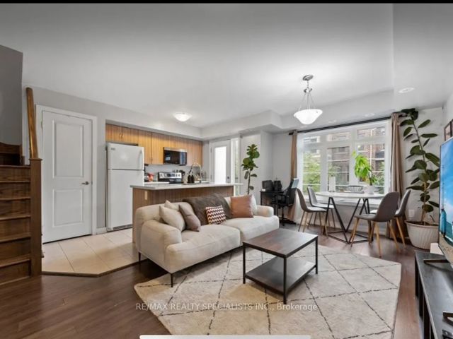 25 - 2335 Sheppard Ave W