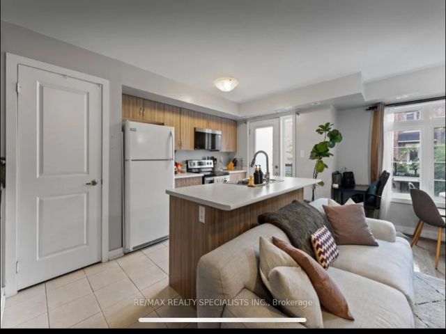 25 - 2335 Sheppard Ave W