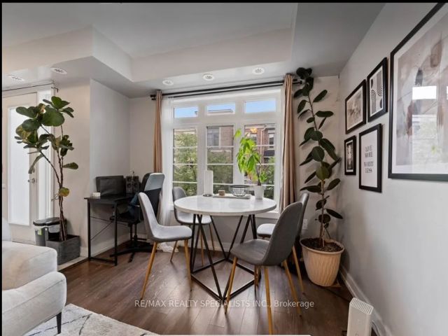 25 - 2335 Sheppard Ave W