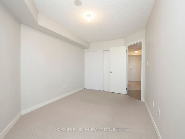 1015 - 816 Lansdowne Ave