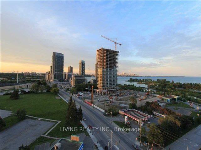 1707 - 2200 Lakeshore Blvd W