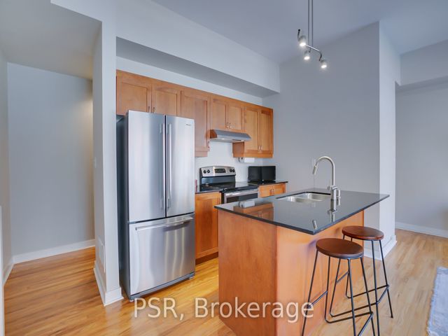 3 - 1392 Bloor St W