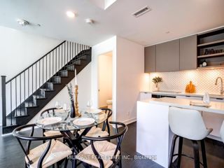 TH 111 - 57 Brock Ave