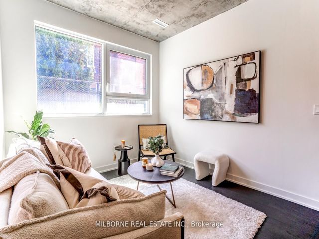 TH 111 - 57 Brock Ave