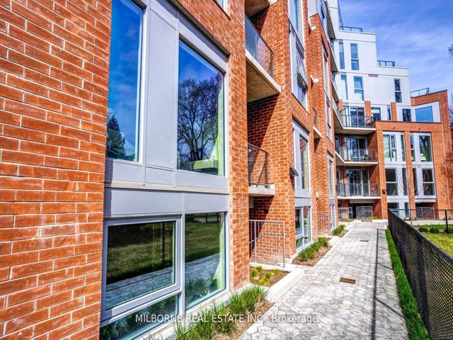 TH 111 - 57 Brock Ave