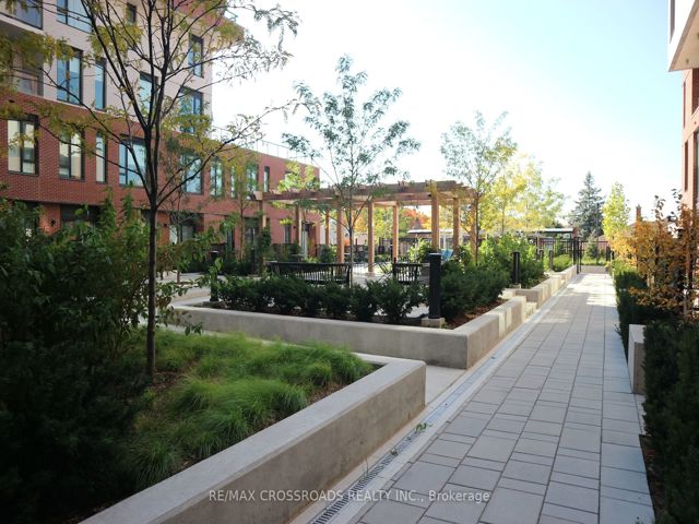 315 - 3100 Keele St