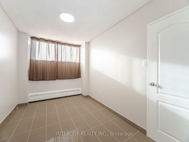 609 - 4673 Jane St