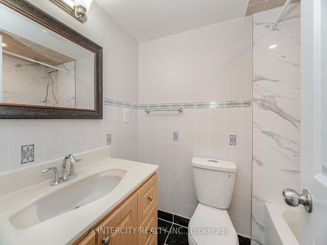 609 - 4673 Jane St