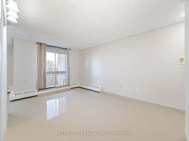 609 - 4673 Jane St