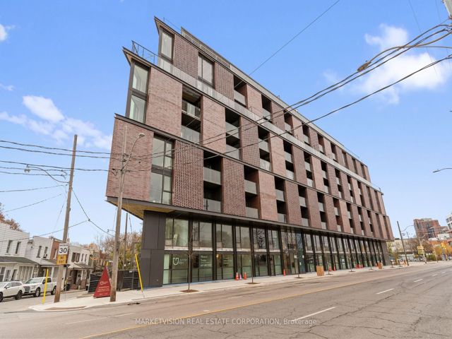 806 - 2625 Dundas St W