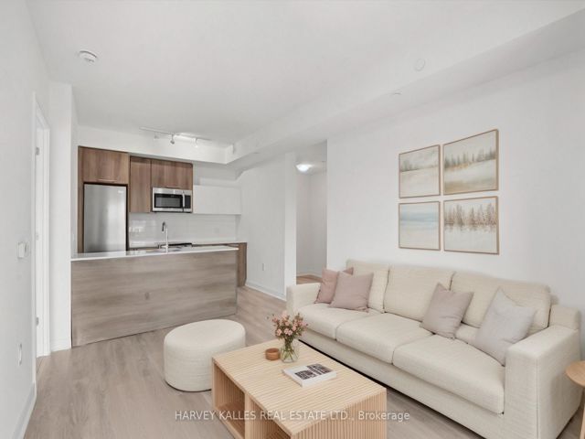 1004 - 25 Neighbourhood Lane