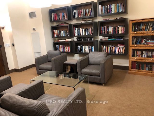 408 - 155 Legion Rd N
