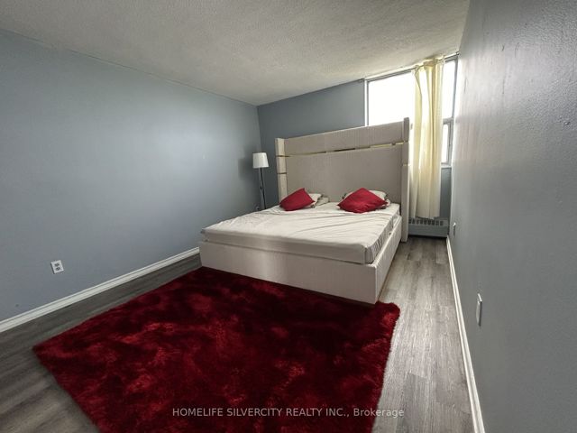 1109 - 2645 Kipling Ave W