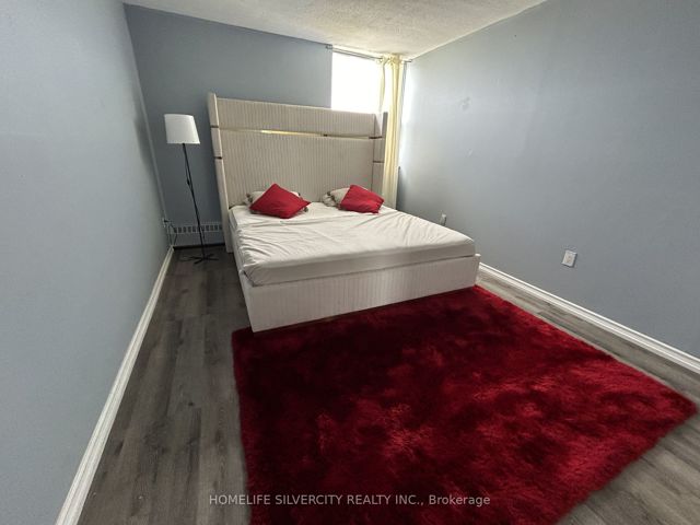 1109 - 2645 Kipling Ave W