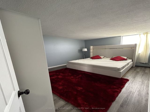 1109 - 2645 Kipling Ave W