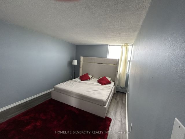 1109 - 2645 Kipling Ave W