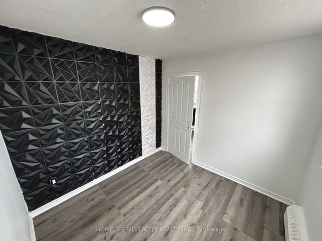 1109 - 2645 Kipling Ave W