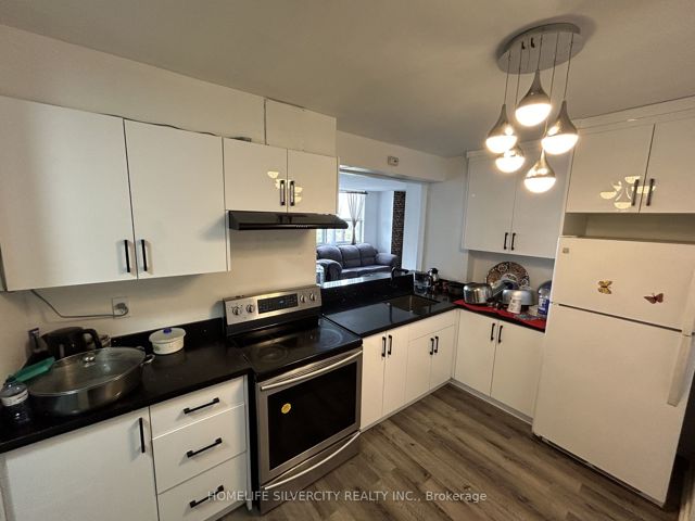 1109 - 2645 Kipling Ave W