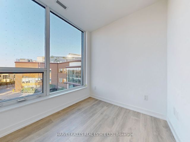 332 - 1100 Sheppard Ave W