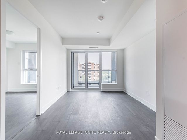 836 - 5 Mabelle Ave