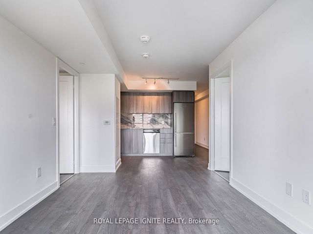 836 - 5 Mabelle Ave