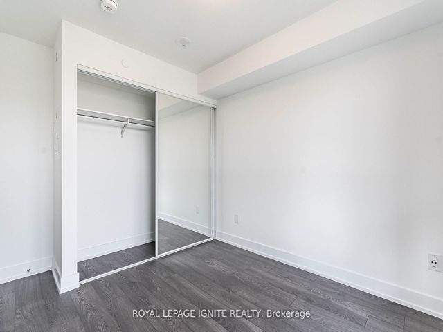 836 - 5 Mabelle Ave