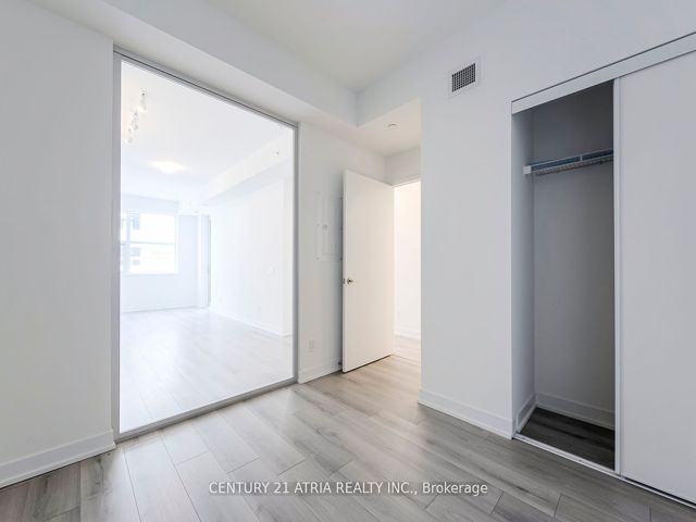 224 - 1787 St Clair Ave W