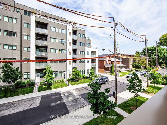 224 - 1787 St Clair Ave W