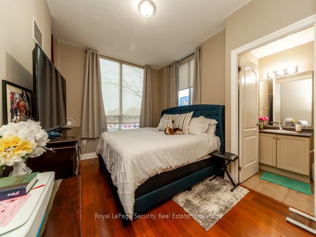105 - 2772 Keele St