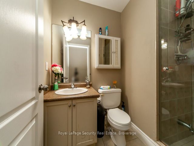 105 - 2772 Keele St