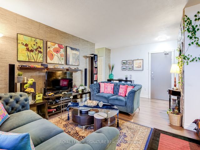 1007 - 3390 Weston Rd W