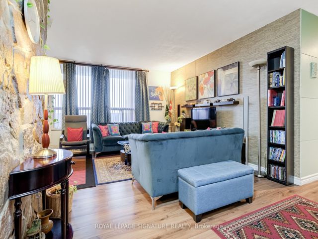 1007 - 3390 Weston Rd W