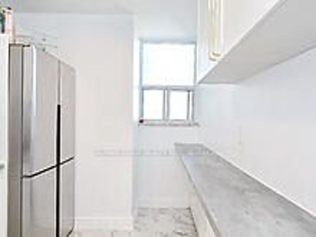 408 - 370 Dixon Rd E