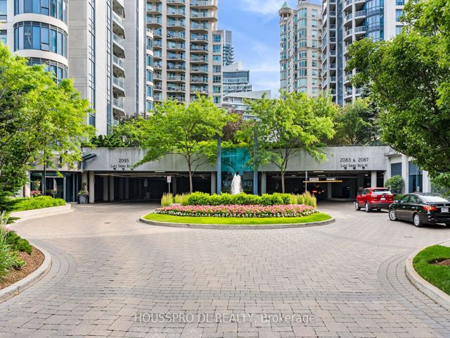 318 - 2095 Lake Shore Blvd W