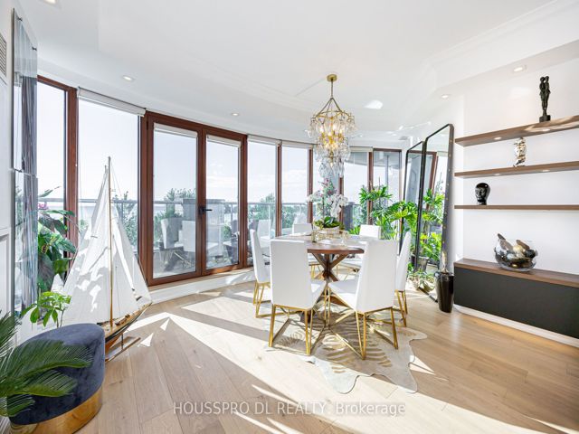 318 - 2095 Lake Shore Blvd W