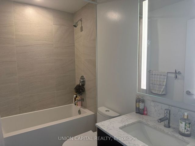 LPH02 - 270 Dufferin St