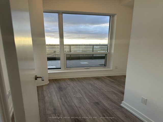 LPH 11 - 1100 Sheppard Ave W