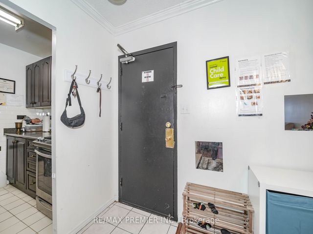 # 110 - 340 Dixon Rd