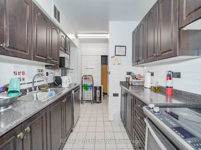 # 110 - 340 Dixon Rd