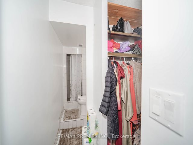 # 110 - 340 Dixon Rd