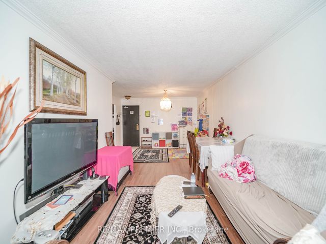 # 110 - 340 Dixon Rd