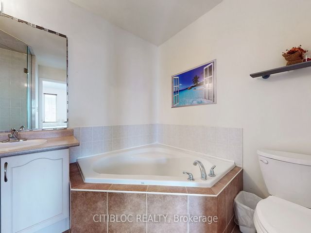 13 - 3029 Finch Ave W