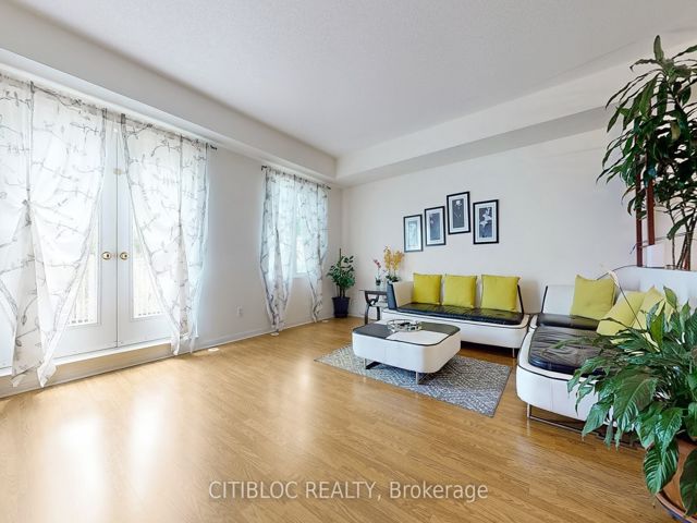 13 - 3029 Finch Ave W