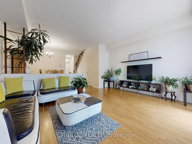 13 - 3029 Finch Ave W