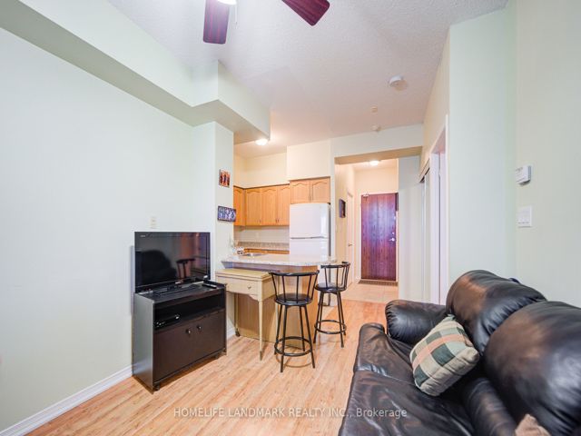 204 - 2772 Keele St