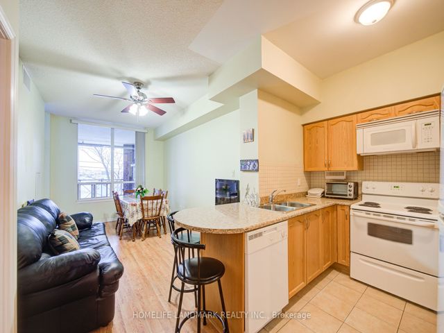204 - 2772 Keele St