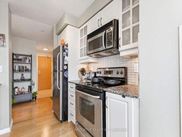 1005 - 185 Legion Rd N