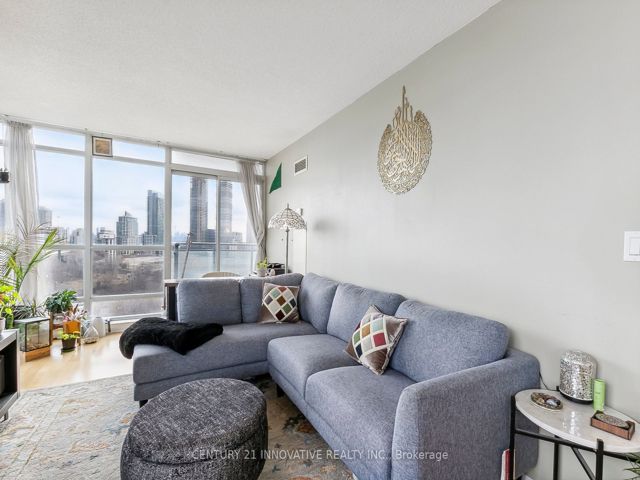 1005 - 185 Legion Rd N