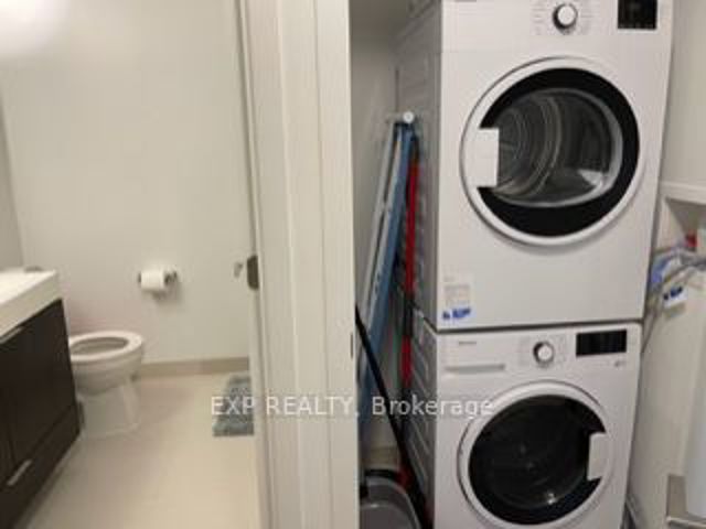 312 - 3100 Keele St