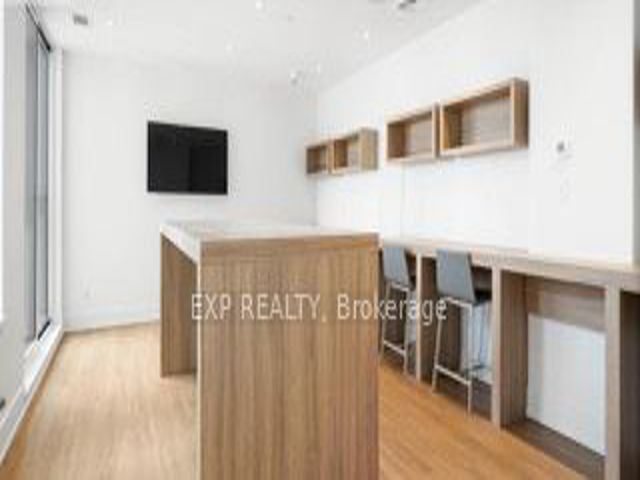 312 - 3100 Keele St